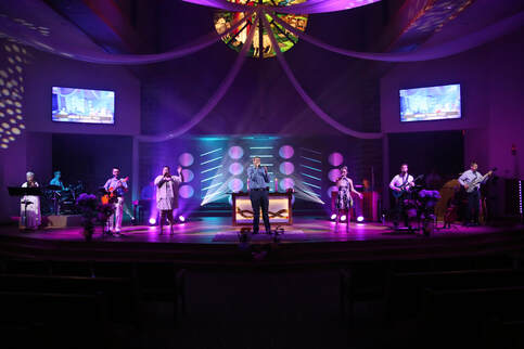 SHLC Praise Team Worshiping at 9:30 Worship on Sunday Morning